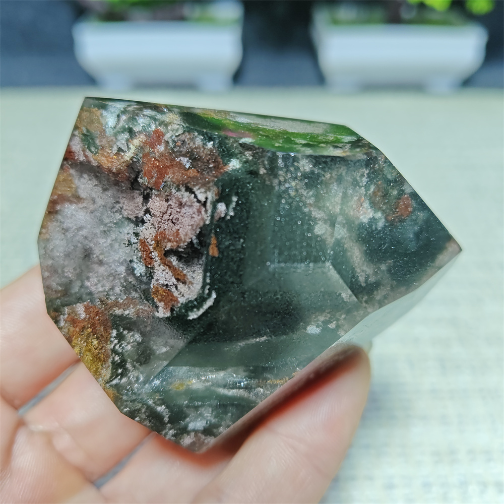Aquarium Marine Stone - Natural Crystal Green Ghost Polyhedron Aura